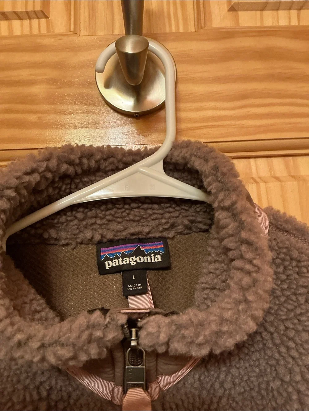 Patagonia Women’s Tan Brown Sherpa Fleece Vest with Pink Accents